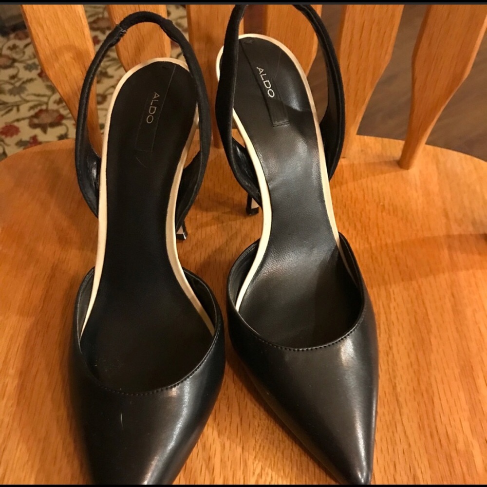 👠 Aldo Sling back heels 👠
